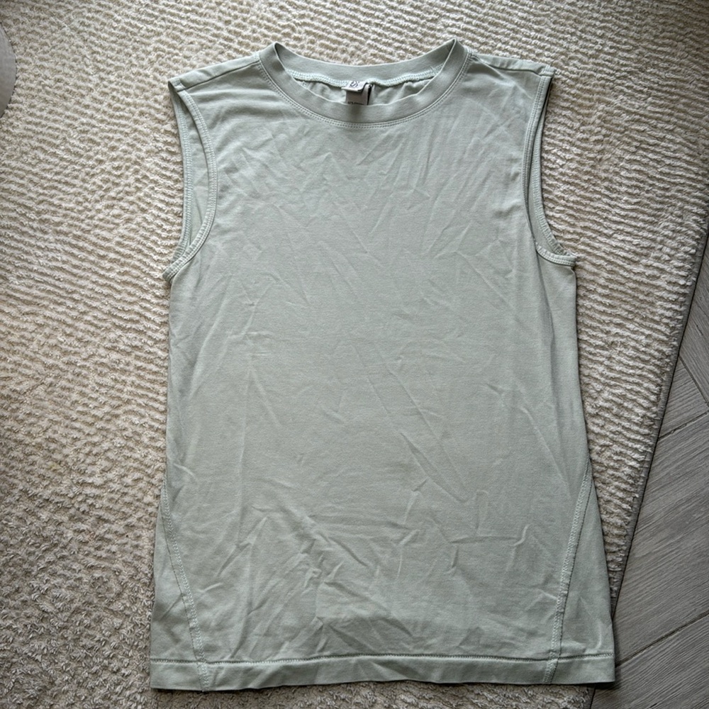 Mint green muscle tank top size small